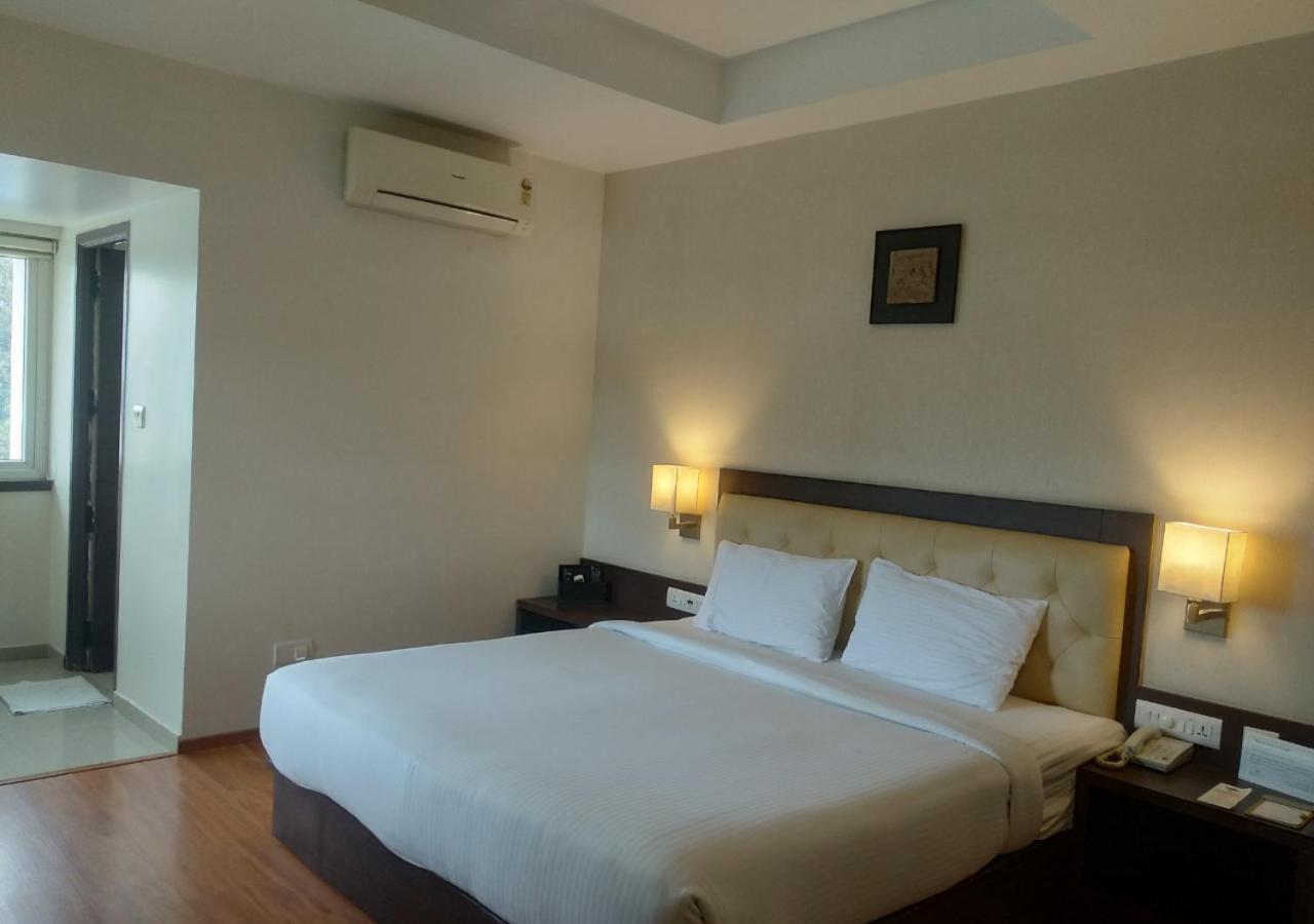 Grand Arcadia Otel Tiruchirappalli Dış mekan fotoğraf