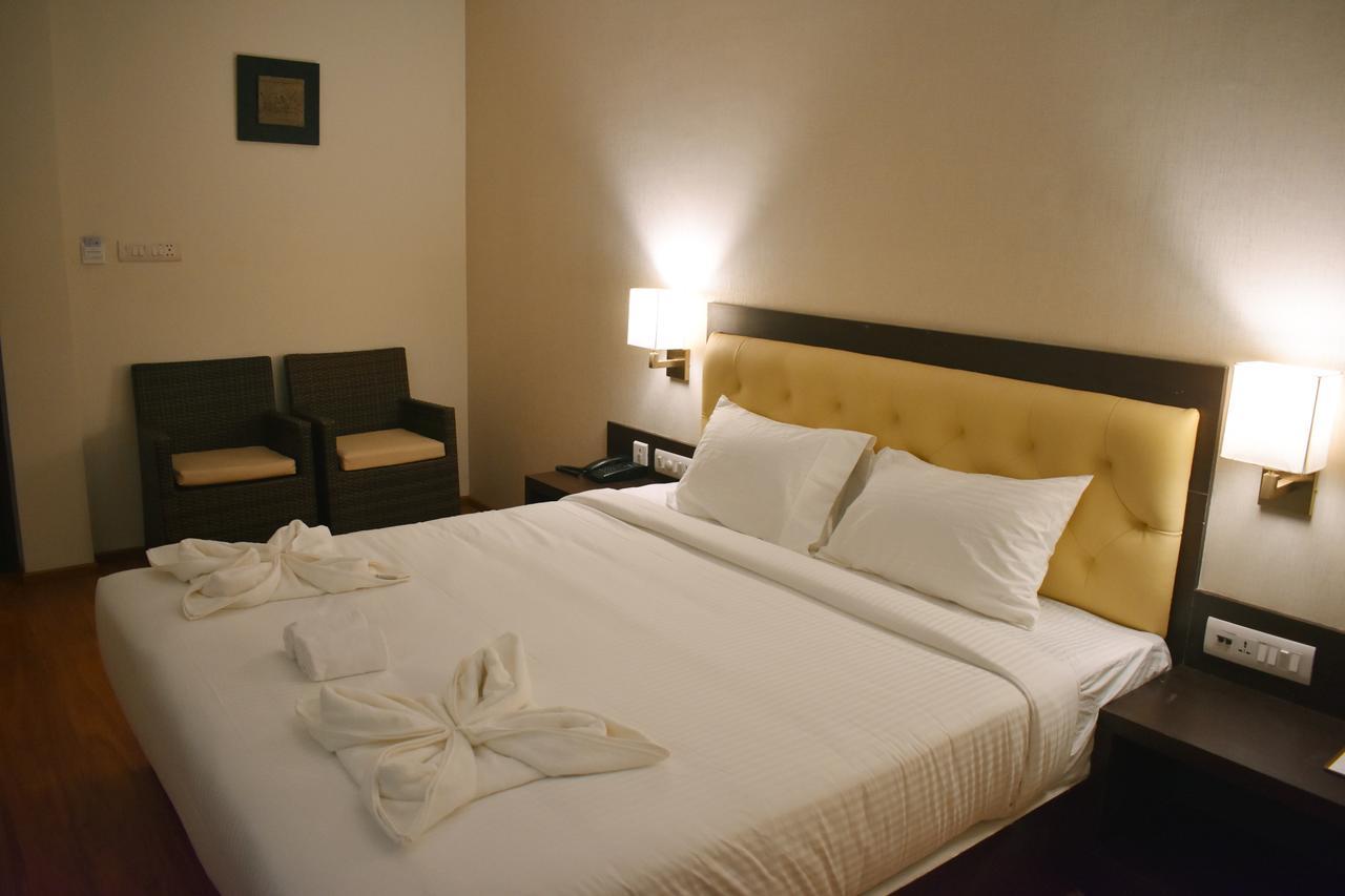 Grand Arcadia Otel Tiruchirappalli Dış mekan fotoğraf