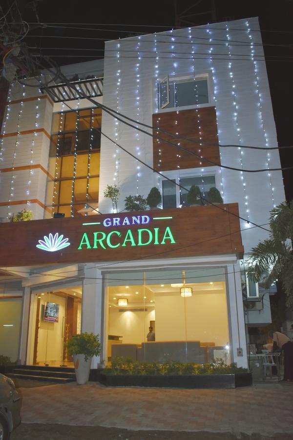Grand Arcadia Otel Tiruchirappalli Dış mekan fotoğraf