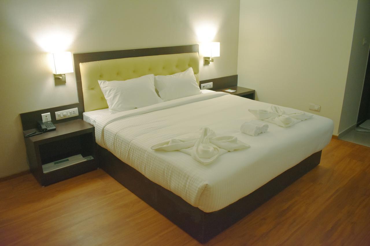 Grand Arcadia Otel Tiruchirappalli Dış mekan fotoğraf